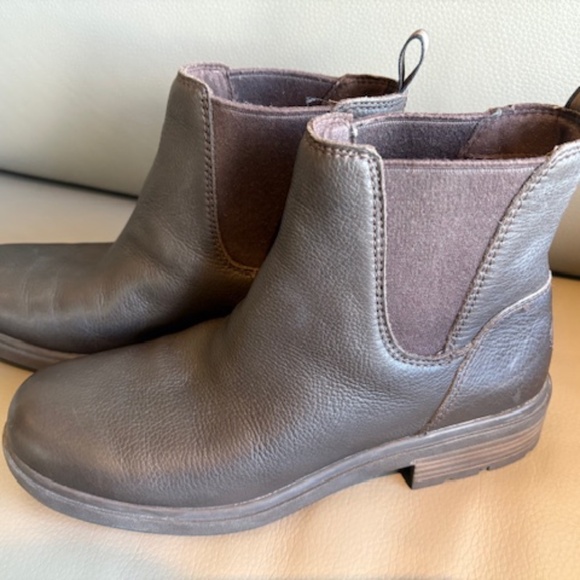 UGG Australia sz US 10 (UK 8, EU 41) Women's premium leather Chelsea boots brown - Picture 5 of 16